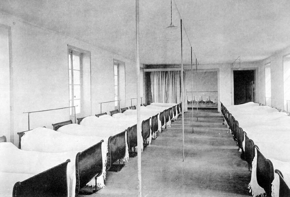 Collège Municipal et Ecole Primaire Supérieure de Garçons - St-Lô. Manche 1930 - 1931.