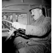 Chauffeur du Bibliobus de la Seine et Oise