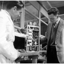 Centre d'instruction et de perfectionnement d'Air France : Test sur un tableau électronique