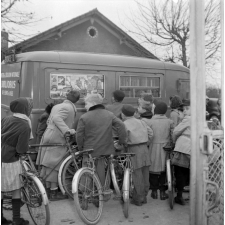 Le Bibliobus de la Seine et Oise : prêt de livres