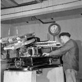 Ecole Nationale Supérieure d'Electrotechnique, d'Electronique et d'Hydraulique de Toulouse : une machine en activité.