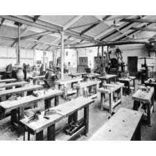 Ecole Nationale Professionnelle Henri Brisson - Vierzon (Cher).