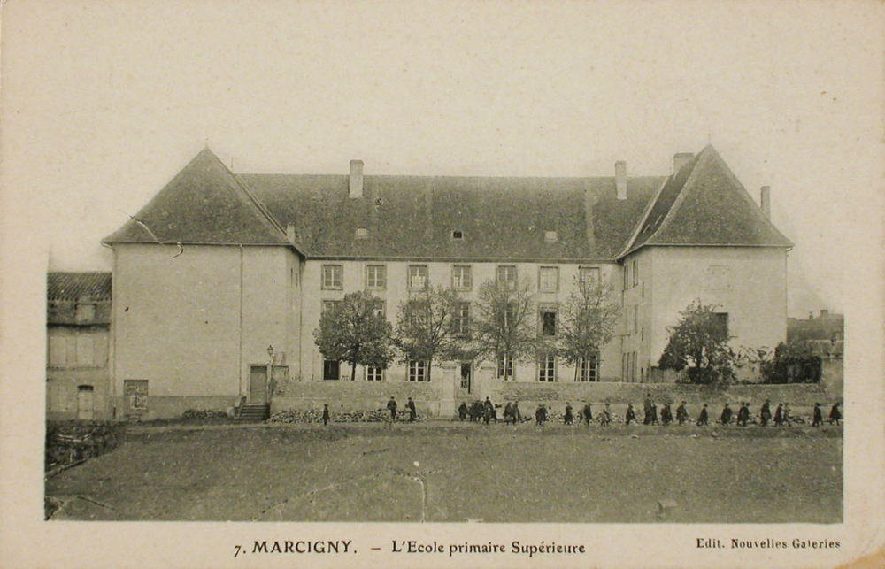 7 - Marcigny - L'Ecole primaire Supérieure.