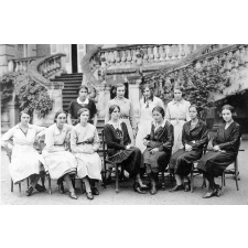 Lycée de Jeunes Filles - Roannne. Album du Cinquantenaire. 1933.