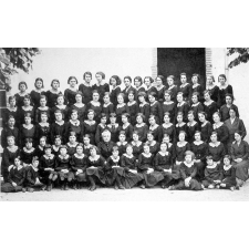 Institut Familial de Jeunes Filles. Montauban. Année 1934-1935.