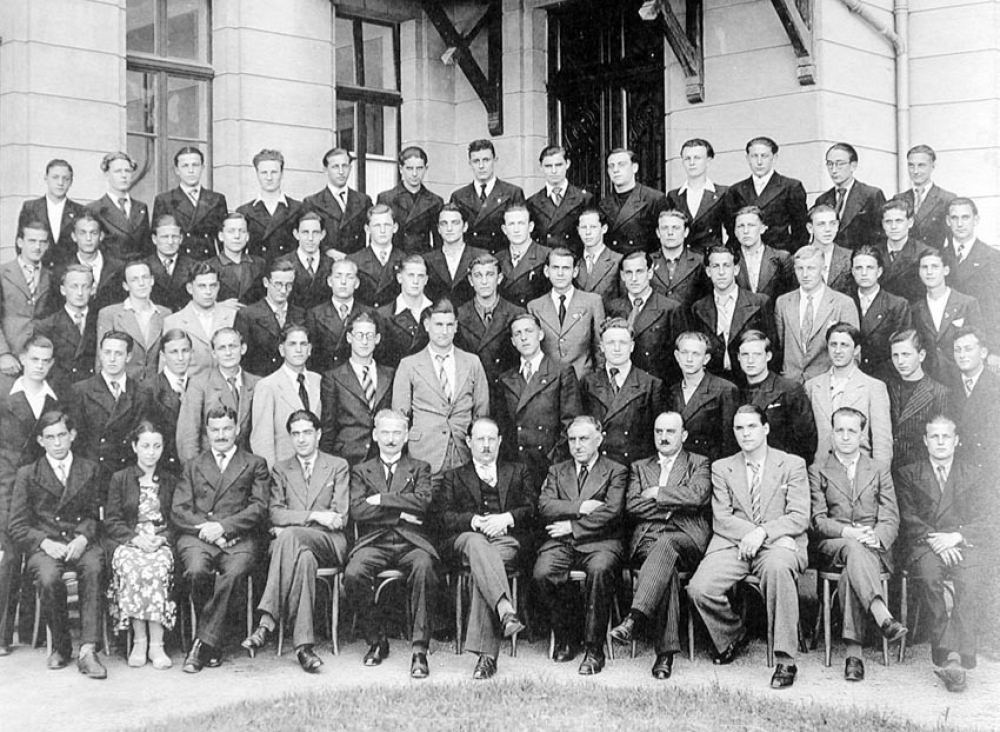 Ecole Nationale d'Horlogerie. Petite Mécanique - Électricité. Ecole Primaire Supérieure Préparatoire. Cluses (Haute-Savoie). 1937.