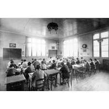 Ecole Normale d'Institutrices de Beauvais. (Oise). janvier 1930.