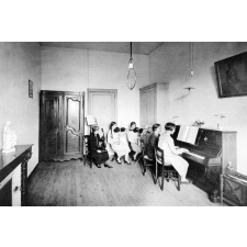 Institution Saint-Julien, 5, rue Tascher - le Mans.