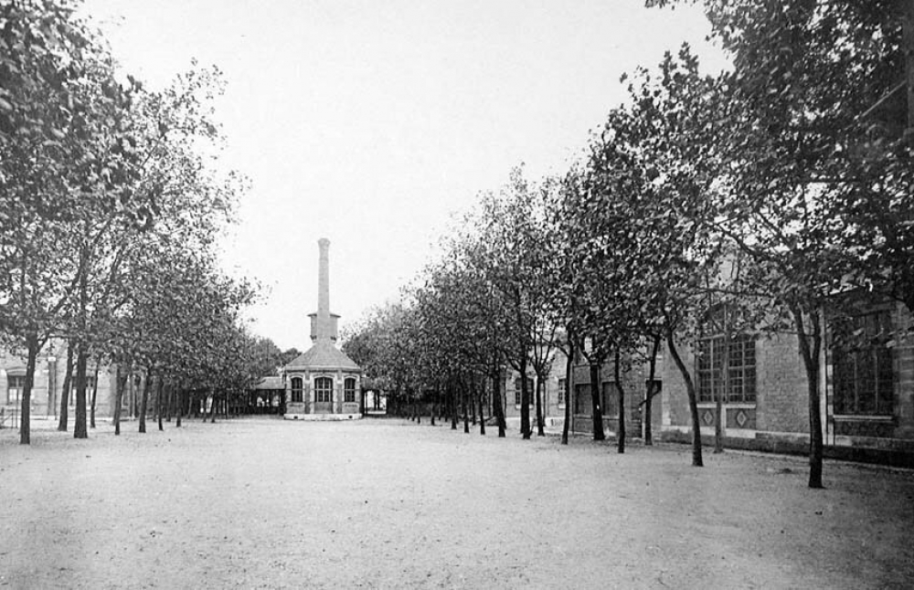 Ecole Nationale Professionnelle Henri Brisson - Vierzon. (Cher). 1933-1934.