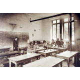 Ecole Primaire Supérieure de Jeunes Filles de Châtillon-sur-Chalaronne (Ain).