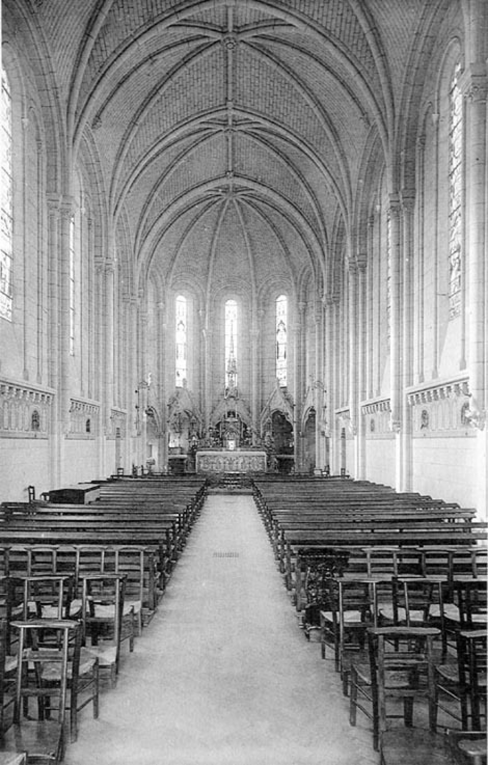 Institution Saint-Louis - Saumur. (Maine-et-Loire).