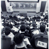 Faculté de médecine et de pharmacie : Le cours d'anatomie en amphithéâtre