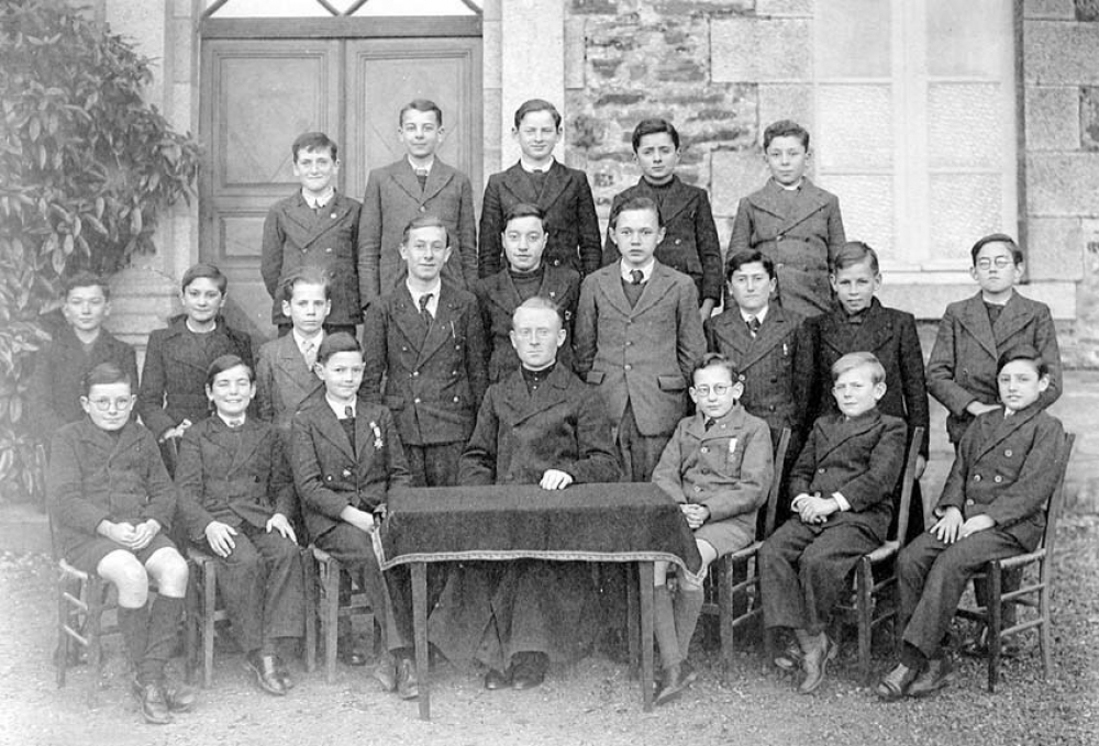 Petit Séminaire Sainte-Croix - Châteaugiron. (Ille et vilaine). 1940-1941.
