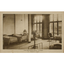 Collège Sainte-Croix - Le Mans - 18 - Infirmerie - Dortoir.