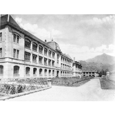 Ecole Nationale d'Horlogerie. Petite Mécanique - Électricité. Ecole Primaire Supérieure Préparatoire. Cluses (Haute-Savoie). 1937.