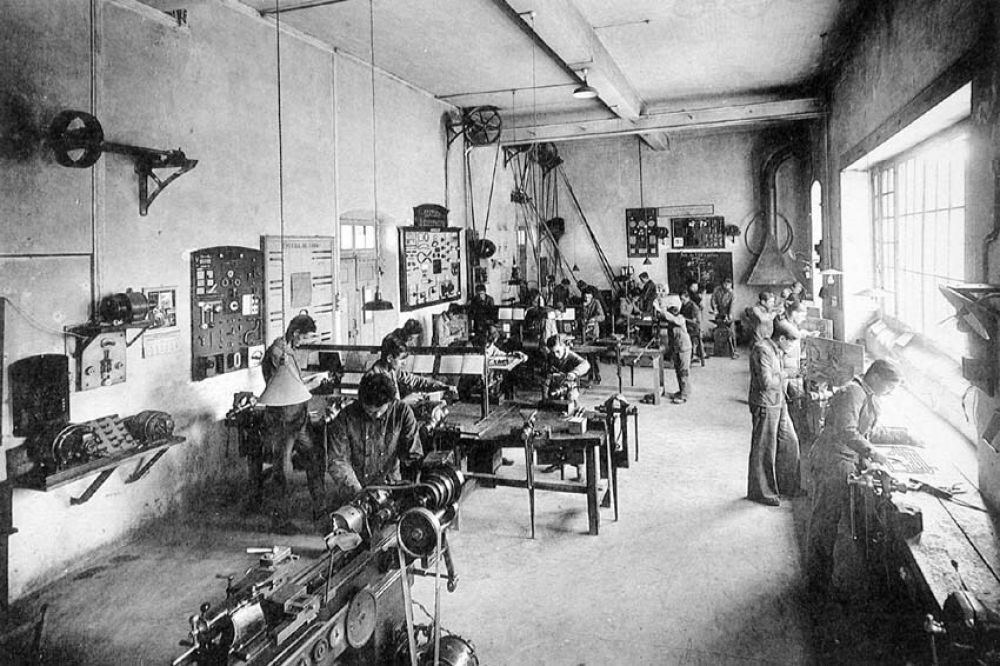 Ecole Pratique d'Industrie et d'Artisanat Rural - Gourdan-Polignan. (Haute-Garonne) - Juin 1935. 