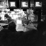 Enseignement audiovisuel : le plateau d'enregistrement d'une émission. La régie.