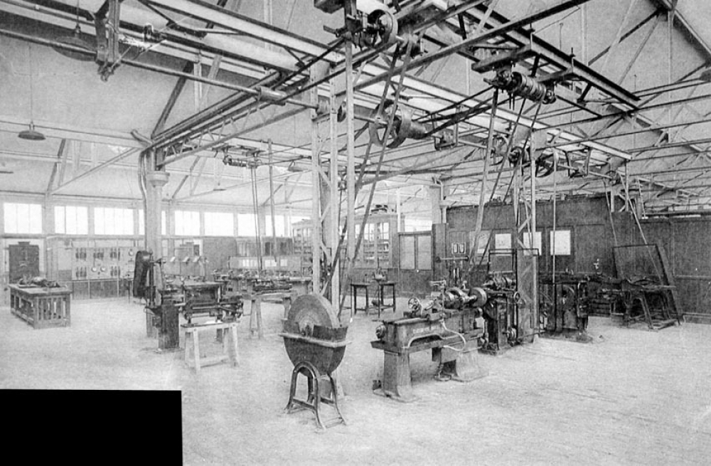 Ecole Nationale Professionnelle de Limoges. Année Scolaire 1939-1940.
