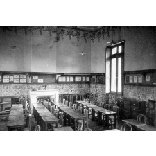 Petit Lycée de Jeunes Filles d'Alger. Mustapha-Supérieur. (Algérie).