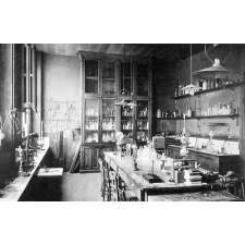 École Alsacienne 109, Rue Notre-Dame-des-Champs et 128, Rue d'Assas. Juin 1914.