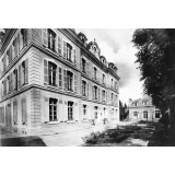Institution Saint-Julien, 5, rue Tascher - le Mans.