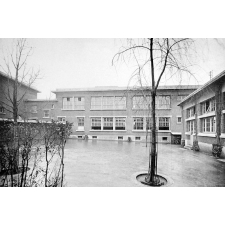 Ecole Primaire Supérieure et Ecole Pratique de Commerce et d'Industrie. Ville de Suresnes. 