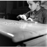Institut départemental des Aveugles de la Seine (Ecole Braille).
 L'enseignement destiné aux aveugles. L'écriture en braille.