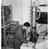 Ecole Nationale Supérieure d'Electrotechnique, d'Electronique et d'Hydraulique de Toulouse : l'oscillographe cathodique à haute tension. 