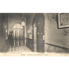 Arras - Ecole Normale d'Institutrices - Vestibule.