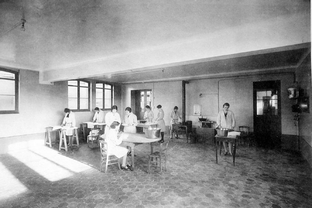 Ecole Normale d'Institutrices de Beauvais. (Oise). janvier 1930.