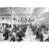 Ecole Pratique de Commerce et d'Industrie et Primaire Supérieure de Nîmes.