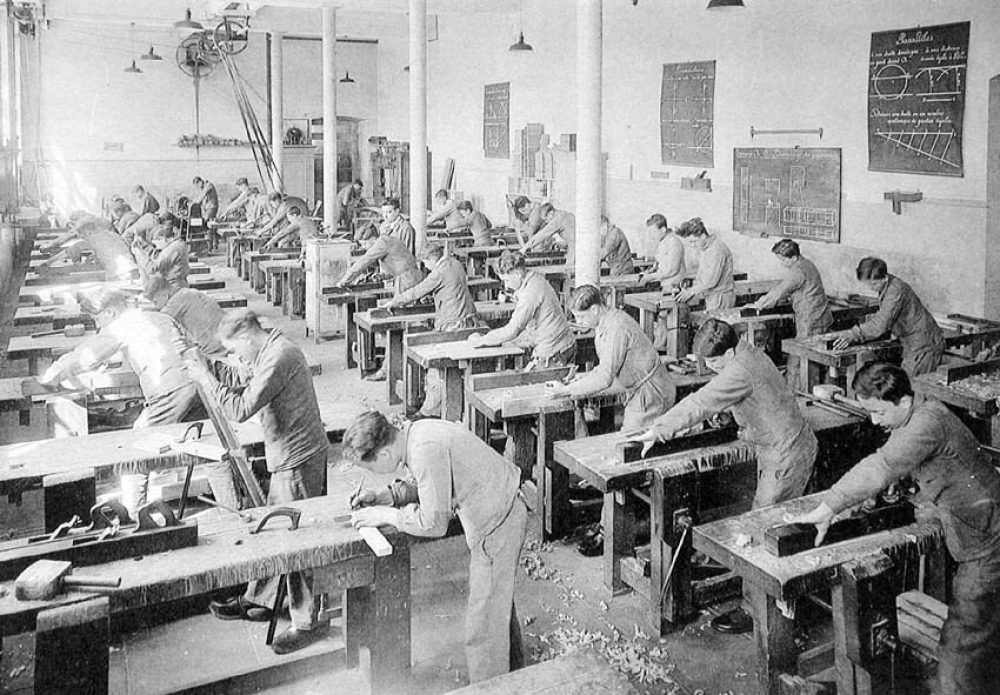 Ecole Pratique d'Industrie et d'Artisanat Rural - Gourdan-Polignan. (Haute-Garonne) - Juin 1935. 