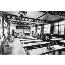 Ecole Supérieure Professionnelle. Pensionnat Vercouttre-Gombert. Fournes (Nord). 