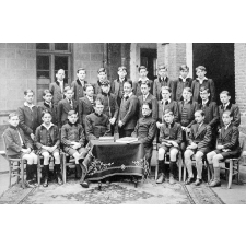 Institution Notre-Dame. Valenciennes. 1933-1934.