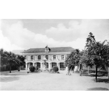 Institution Saint-Julien, 5, rue Tascher - le Mans.