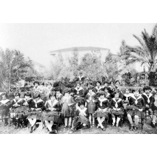 Institution Ste Anne des Soeurs de Besançon. Beyrouth. 1929-1930.