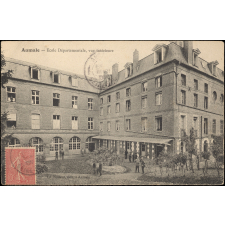 Aumale - Ecole Départementale, vue intérieure.