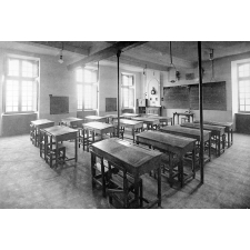 Ecole Normale d'Instituteurs des Basses-Pyrénées. Lescar. (Ancien Collège Barnabite : 17e, 18e Siècles).