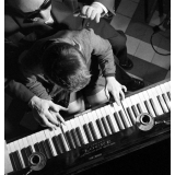 Institut départemental des Aveugles de la Seine (Ecole Braille).
 L'enseignement destiné aux aveugles. L'apprentissage du piano.