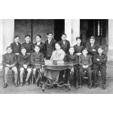 Ecole Notre-Dame de Bétharram. 1936-1937.