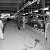 Régie Renault : la chaîne de montage des Dauphines