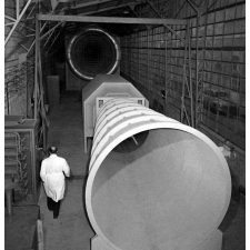 Ecole Nationale Supérieure de Mécanique et Aérotechnique : la soufflerie (le caisson de dépression).