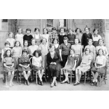 Lycée de Jeunes Filles - Roannne. Album du Cinquantenaire. 1933.