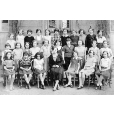 Lycée de Jeunes Filles - Roannne. Album du Cinquantenaire. 1933.