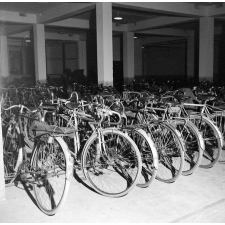 Ecole nationale d'enseignement technique de Montluçon : parc à vélos