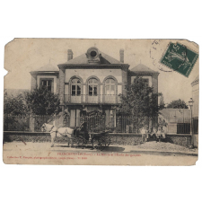 Francheville (Eure) - La Mairie et l'Ecole des Garçons.