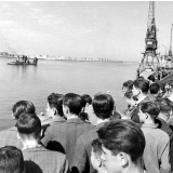 Voyage scolaire de fin d'année : Classe de garçons de Corbeil : Le Havre : Port