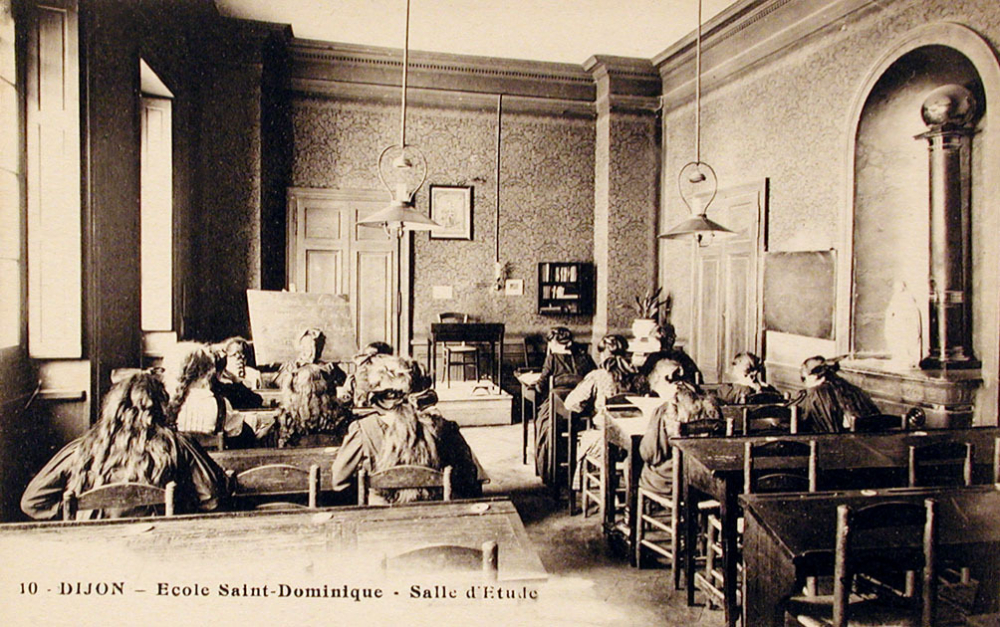 10 - Dijon - Ecole Saint-Dominique - Salle d'Etude.