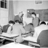 Cours de perfectionnement pour Nord-Africains : l'apprentissage du français