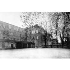 Ecole Notre-Dame de Mont-Roland - Dole. 1931-1932. (Jura).